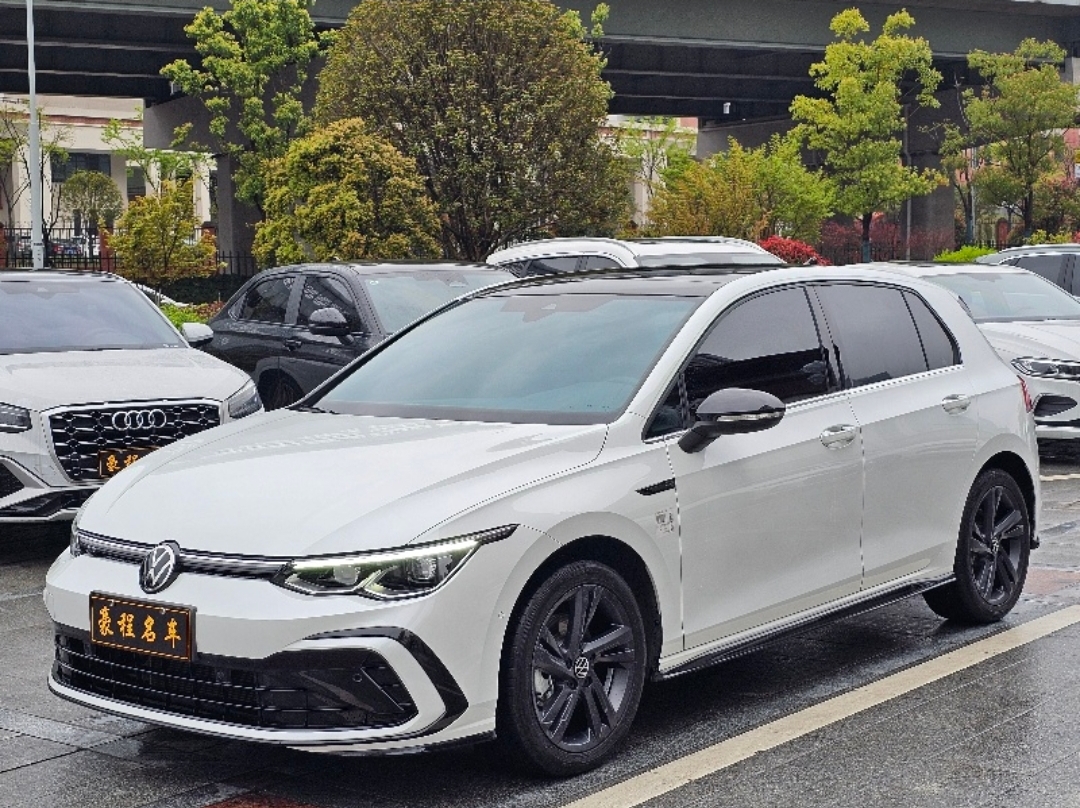 Volkswagen Golf R-Line 2022